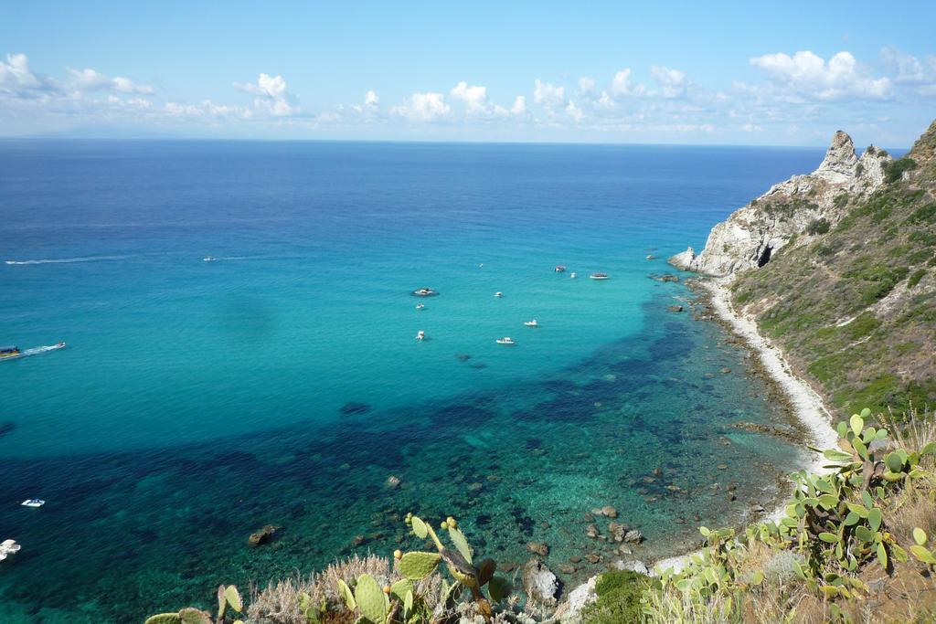Villa Panthea Capo Vaticano Quarto foto